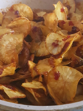 Langkah Gampang Menyiapkan Resep Keripik Singkong Balado yang Lezat Anti Ribet, Mantap