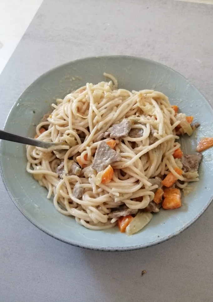 Una foto de Espaguetis con bechamel vegana (sin lactosa/ sin histamina/ sin gluten)