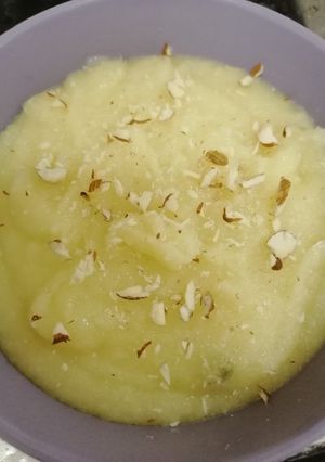 A picture of Suji Halwa.