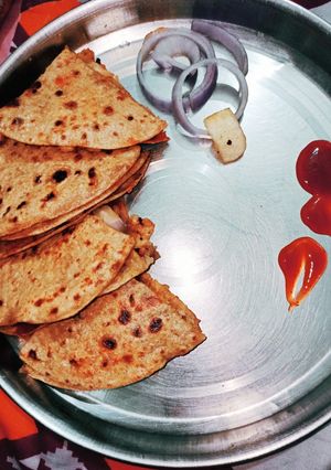 A picture of Desi burger.