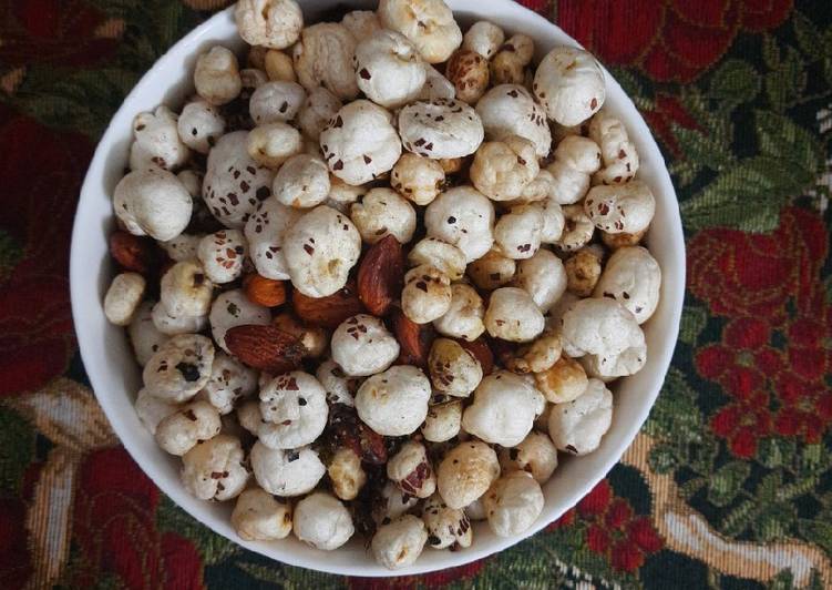 How to Make Award-winning Healthy Herb Makhana n nuts