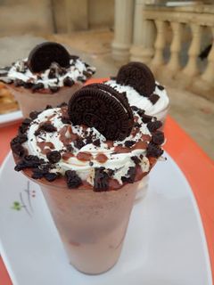 A picture of Oreo triffle.