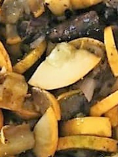 Foto de Maçã com Cogumelos e Abóbora