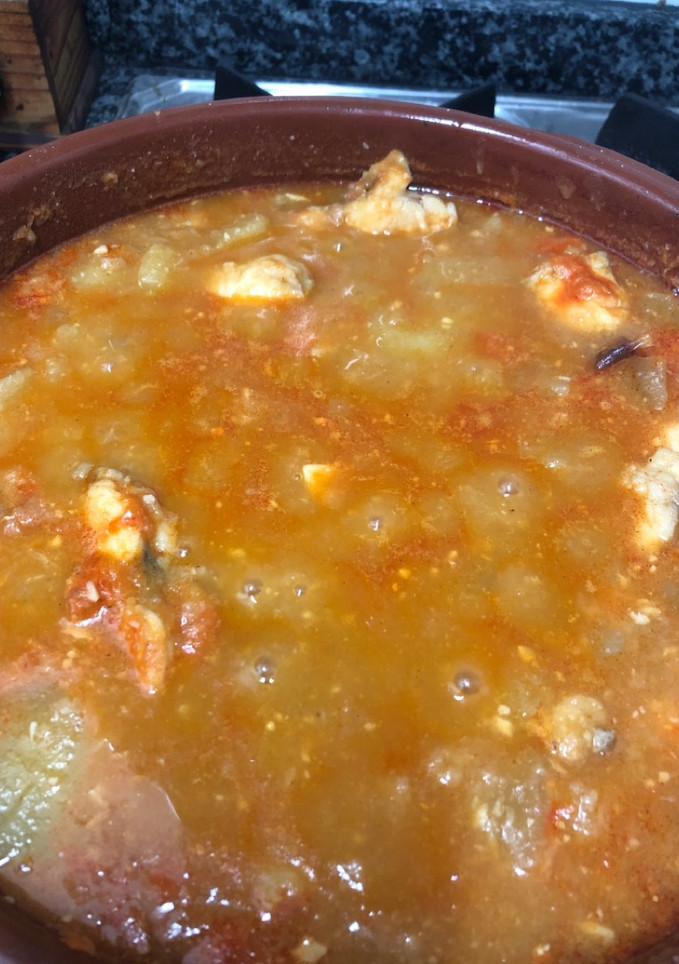 Una foto de 224. Rape en all i pebre (principal paella)