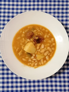 Una foto de Habichuelas blancas o judías guisadas