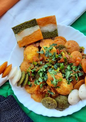 A picture of Tri colour Idli Takatak.