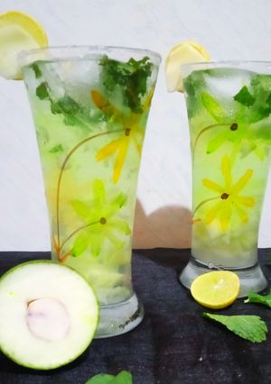 कैरी मोजिटो (kairi mojito recipe in Hindi) रेसिपी मुख्य फोटो