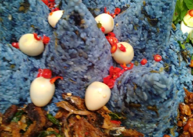 Resep Tumpeng Biru Bunga Telang Martani yang Menggugah Selera