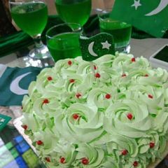 A picture of 🌹🌲🌹Green Rosetta Cake🌹🌲🌹.
