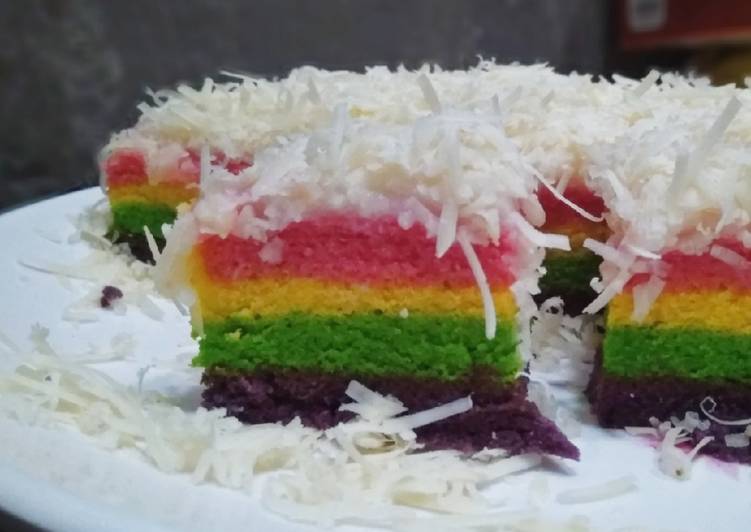 Resep Bolu Pelangi Lembut yang Enak Banget