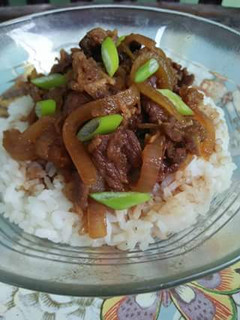 Foto resep Beef bowl ala ala Yoshinoya.
