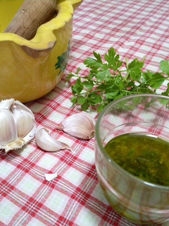 Una foto de Salsa Mery o salsa Verde de perejil