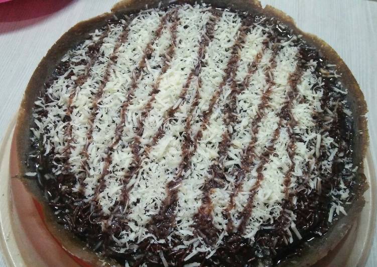 Olahan Martabak manis blackforest | Resep Membuat Martabak manis blackforest Yang Paling Enak