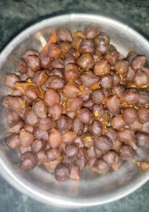काले चने की चाट (Kale chane ki chaat recipe in hindi) रेसिपी मुख्य फोटो