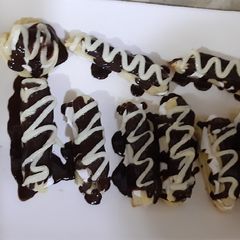 A picture of Eclairs.