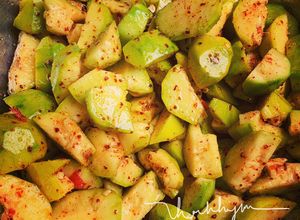 Hình của món Cóc Lắc Muối Tôm.