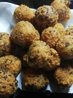 Gluténmentes sajtgolyók recept fotója