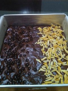 Foto resep Brownies panggang topping choco chip dan kacang almond