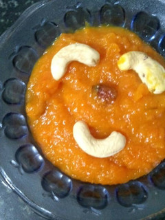 கேரட் அல்வா (Carrot halwa recipe in tamil) செய்முறை முக்கிய புகைப்படம்