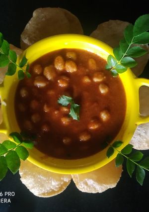 A picture of Chole puri.