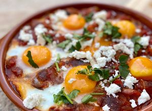 Foto principal de Shakshuka - Pisto de verduras con especias y huevo