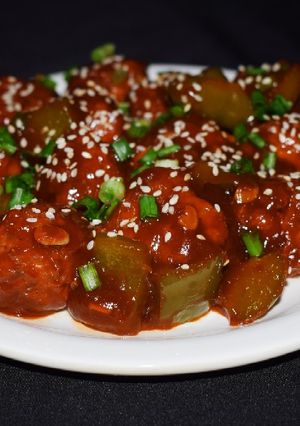 A picture of Chicken Manchurian.