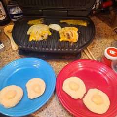 George Foreman Green Chile Cheeseburgers A picture of George Foreman Green Chile Cheeseburgers.