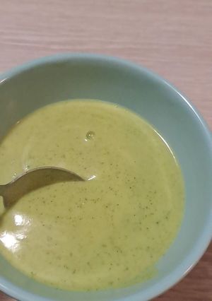 Une photo de Velouté de courgette au chèvre frais 🍵