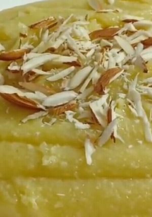 A picture of Almond halwa.