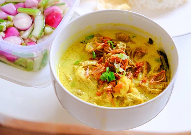 Soto kuning bogor