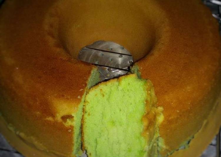 Bolu Pandan Putih Telur