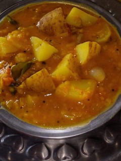 உருளைக்கிழங்கு சாம்பார் செய்முறை முக்கிய புகைப்படம்