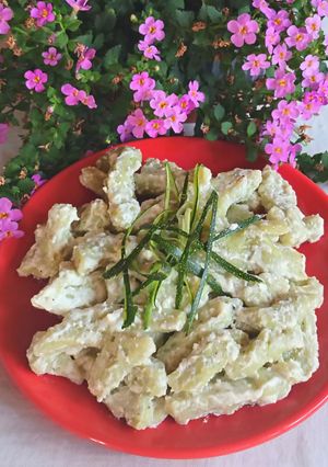 Cukkinis-túrós nudli🥒 recept fotója