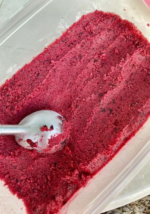 Une photo de Sorbet aux fruits rouges