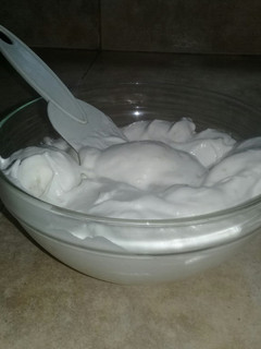 Una foto de Mousse de banana o Merengue saborizado