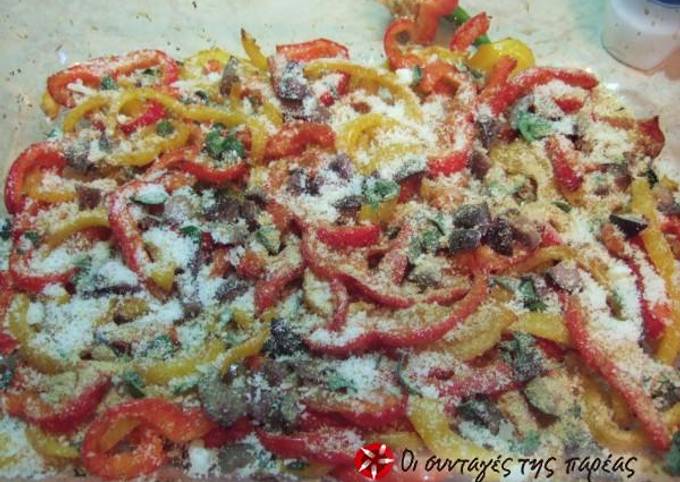 κύρια φωτογραφία συνταγής Πιπεριές στον φούρνο με κάπαρη