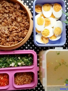 Foto resep Nasi Bakmoy Ayam Spesial
