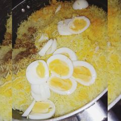 A picture of Chicken biryani.