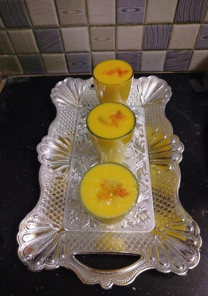 * மேங்கோ, கஸ்டர்டு, மில்க் ஷேக் *(mango custard milkshake recipe in tamil) செய்முறை முக்கிய புகைப்படம்