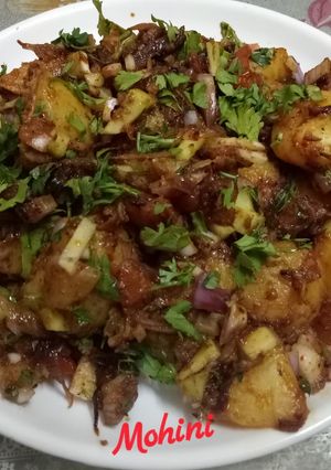 A picture of Street type aloo ragda chaat.