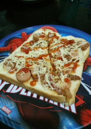 Foto resep Roti pizza kesukaan koko Lee 😍😊😍😊