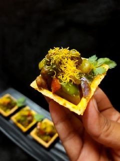 ক্যানপিস চাট(Canopies chaat recipe in Bengali) রেসিপির প্রধান ছবি