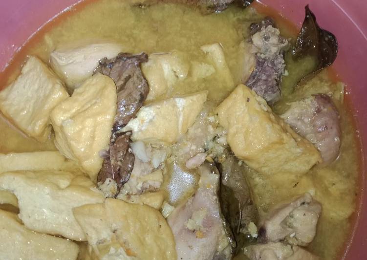 Resep Sup Ayam Tahu Bumbu Kuning, Lezat Sekali