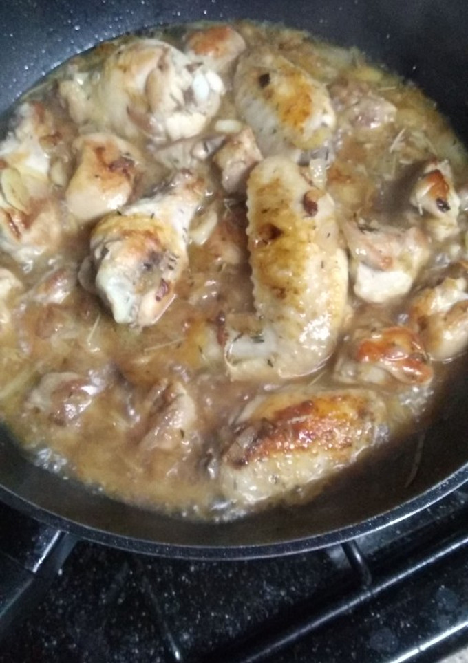 Una foto de Pollo a la cerveza