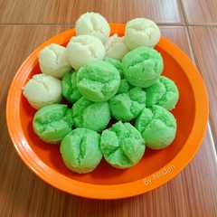 รูปของ Kue mangkok merekah