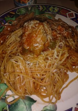 Una foto de Fideos con Tuco con albóndigas caseras 😱💟