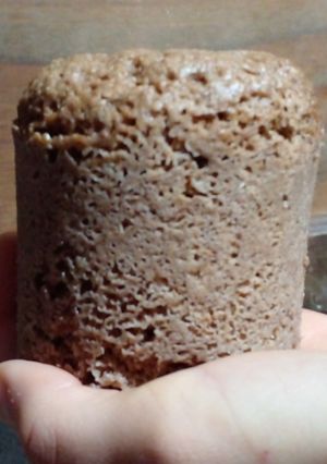 Una foto de Tortaza esponjosa ⭑ mug cake integral de canela