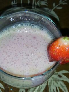 Foto resep Banana strawberry smoothies