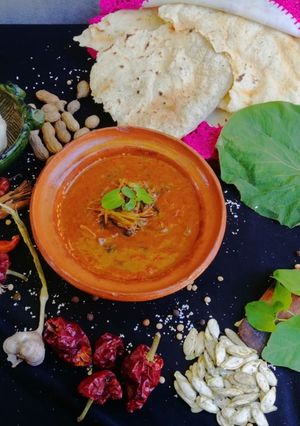 Una foto de Brotes de frijol en mole amarillo (Yua Yucucichi Ntutia)