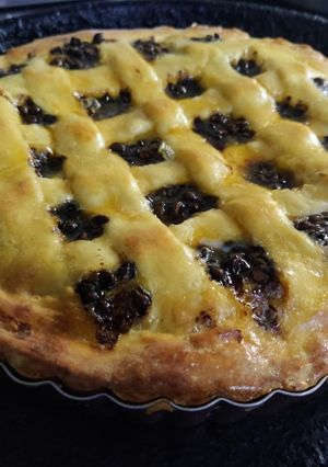 Una foto de Pasta frola de dulce de batata y chocolate sin manteca